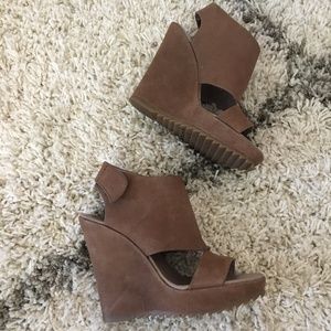 Vince Camuto Wedges